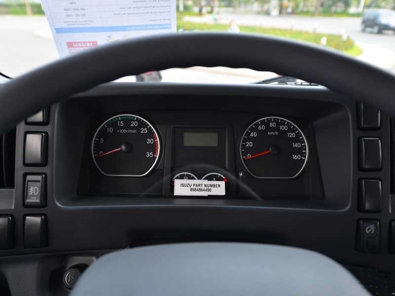 ĐỒng hồ trung tâm Isuzu FVR900