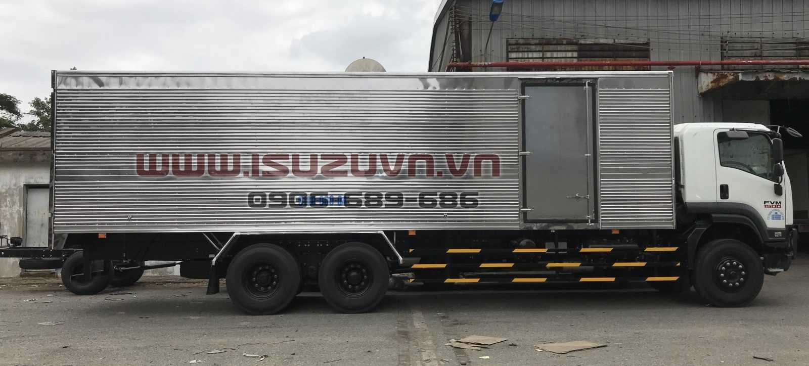 FVM34WE4__TN__Thùng kín 03 cửa (3) - Copy