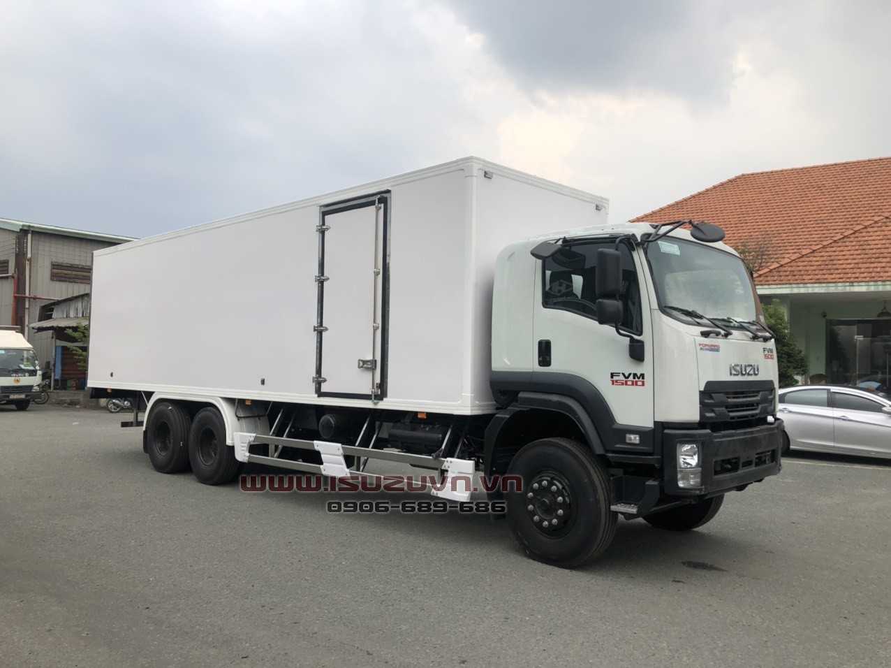 FVM34WE4__TN__Thùng kín 03 cửa__COMPOSITE (1)